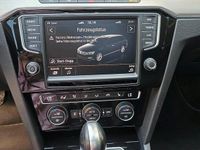 Gebraucht VW Passat Highline 239 PS (175 kW) 2015 Schwarz Kombi