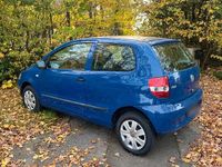 Second-hand VW Fox 74 CP (54 kW) 2005 Albastru Hatchback