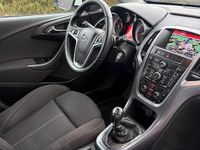 Gebraucht Opel Astra 165 PS (121 kW) 2015 Weiß Kombi