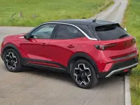 Gebraucht Opel Mokka-e Ultimate 100 kW (136 PS) 2022 Rot SUV