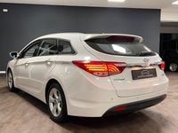 Gebraucht Hyundai i40 Edition 135 PS (99 kW) 2014 Weiß Kombi