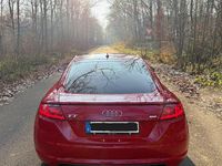 Gebraucht Audi TT Design 184 PS (135 kW) 2016 Rot Coupé