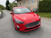 Gebraucht Ford Focus Cool & Connect 101 PS (74 kW) 2021 Rot Limousine