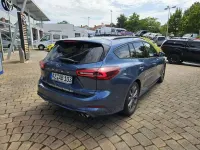 Gebraucht Ford Focus ST-Line 155 PS (114 kW) 2024 Chrome blue metallic Limousine