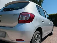 Gebraucht Dacia Sandero 75 PS (55 kW) 2012 Silber Kleinwagen