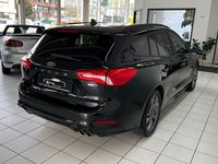 Usata Ford Focus ST-Line 125 CV (91 kW) 2020 Nero Station wagon