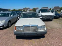 Gebraucht Mercedes E260 161 PS (118 kW) 1987 Weiß Limousine