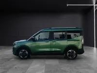Gebraucht Ford Tourneo Courier Active 125 PS (91 kW) 2025 Bursting greenbursting green Van / Kleinbus