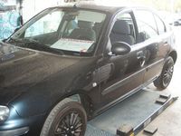 Second-hand Rover 25 84 CP (61 kW) 2004 Albastru Hatchback
