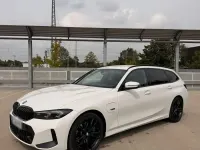 Gebraucht BMW 320e M Sport 204 PS (150 kW) 2022 Weiß Kombi
