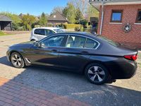 Second-hand BMW 520 184 CP (135 kW) 2023 Gri Berlinǎ