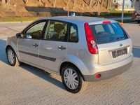 Gebraucht Ford Fiesta 60 PS (44 kW) 2006 Silber Kleinwagen