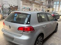Gebraucht VW Golf VI 122 PS (89 kW) 2010 Silber Kleinwagen