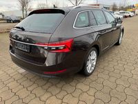 gebraucht Skoda Superb Combi Style 4x4 Exklusive Ausstattung