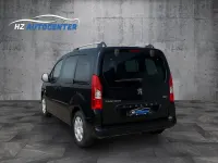 Gebraucht Peugeot Partner Tepee Family 120 PS (88 kW) 2010 Schwarz Van / Kleinbus