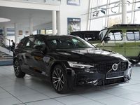 Gebraucht Volvo V60 Plus 253 PS (186 kW) 2024 Schwarz Kombi