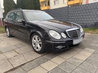 Gebraucht Mercedes E240 177 PS (130 kW) 2004 Schwarz Kombi