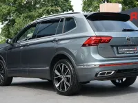 Gebraucht VW Tiguan Allspace R-line 245 PS (180 kW) 2023 Platinum grey (metallic) SUV