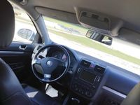 Gebraucht VW Jetta 140 PS (102 kW) 2009 Silber Limousine