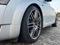 Gebraucht Audi TT Design 180 PS (132 kW) 1999 Silber Coupé