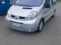 Gebraucht Renault Trafic 145 PS (106 kW) 2006 Silber Van / Kleinbus