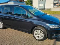 Gebraucht VW Touran Comfortline 150 PS (110 kW) 2020 Schwarz Van / Kleinbus