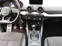 Gebraucht Audi Q2 Sport 150 PS (110 kW) 2017 Grau SUV