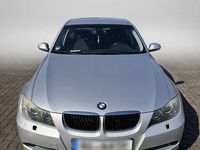 Gebraucht BMW 318 143 PS (105 kW) 2008 Silber Limousine
