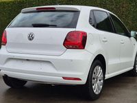 Gebraucht VW Polo 90 PS (66 kW) 2015 Weiß Kleinwagen