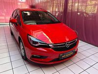 Gebraucht Opel Astra Innovation 105 PS (77 kW) 2016 Rot Kleinwagen