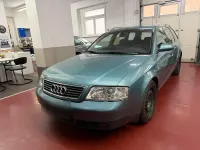 Używany Audi A6 2000 Zielony Kombi