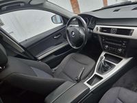 Gebraucht BMW 318 143 PS (105 kW) 2011 Limousine