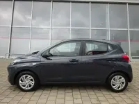 Gebraucht Hyundai i10 Comfort 67 PS (49 kW) 2024 Grau Kleinwagen