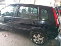 Gebraucht Ford Fusion 80 PS (58 kW) 2012 Schwarz Kleinwagen