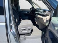 Używany VW Multivan Life 150 KM (110 kW) 2025 Srebrny Minivan