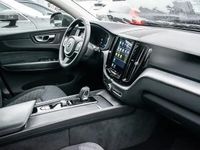 Gebraucht Volvo XC60 Plus 197 PS (144 kW) 2022 Schwarz SUV