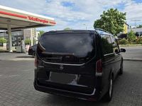 Gebraucht Mercedes V220 Style 163 PS (119 kW) 2024 Schwarz Van / Kleinbus