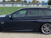 gebraucht BMW M550 d xDrive Touring Voll. HUD, Pano, B & O, StandHZ