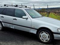 Gebraucht Mercedes C180 Classic 122 PS (89 kW) 1997 Silber Kombi