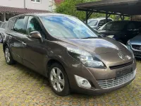Gebraucht Renault Grand Scénic III Dynamique 131 PS (96 kW) 2011 Braun Van / Kleinbus