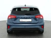 Gebraucht Ford Focus ST-Line 155 PS (114 kW) 2020 Chroma blau metallic Limousine