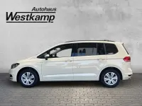 Neu VW Touran Edition 150 PS (110 kW) 2026 Gelb Van / Kleinbus