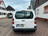 Gebraucht Peugeot Partner Tepee Allure 75 PS (55 kW) 2013 Weiß Van / Kleinbus