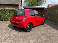 Gebraucht Renault Twingo 75 PS (55 kW) 2010 Rot Kleinwagen