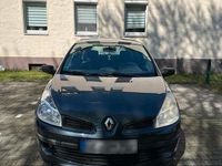 Gebraucht Renault Clio II 74 PS (54 kW) 2007 Schwarz Kleinwagen