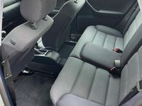 Second-hand Audi A3 101 CP (74 kW) 2001 Argintiu Hatchback