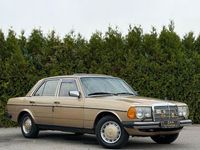 Gebraucht Mercedes 200 109 PS (80 kW) 1982 Beige Limousine