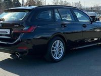 Gebraucht BMW 318 156 PS (114 kW) 2023 Schwarz uni Kombi