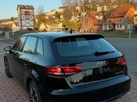 Gebraucht Audi A3 116 PS (85 kW) 2019 Schwarz Limousine
