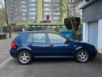 Gebraucht VW Golf IV 100 PS (73 kW) 2002 Blau Kleinwagen